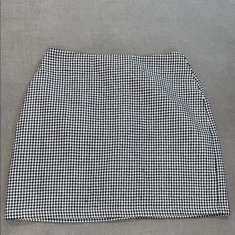 SHEIN Houndstooth Mini Skirt